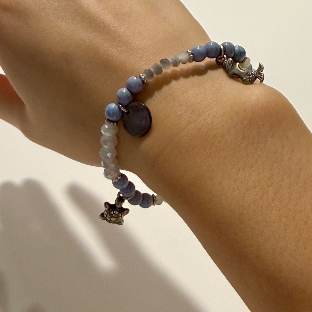 🎆3 FOR$20🎆 Blue Beaded Sea-Themed Bracelet with Silver Accents